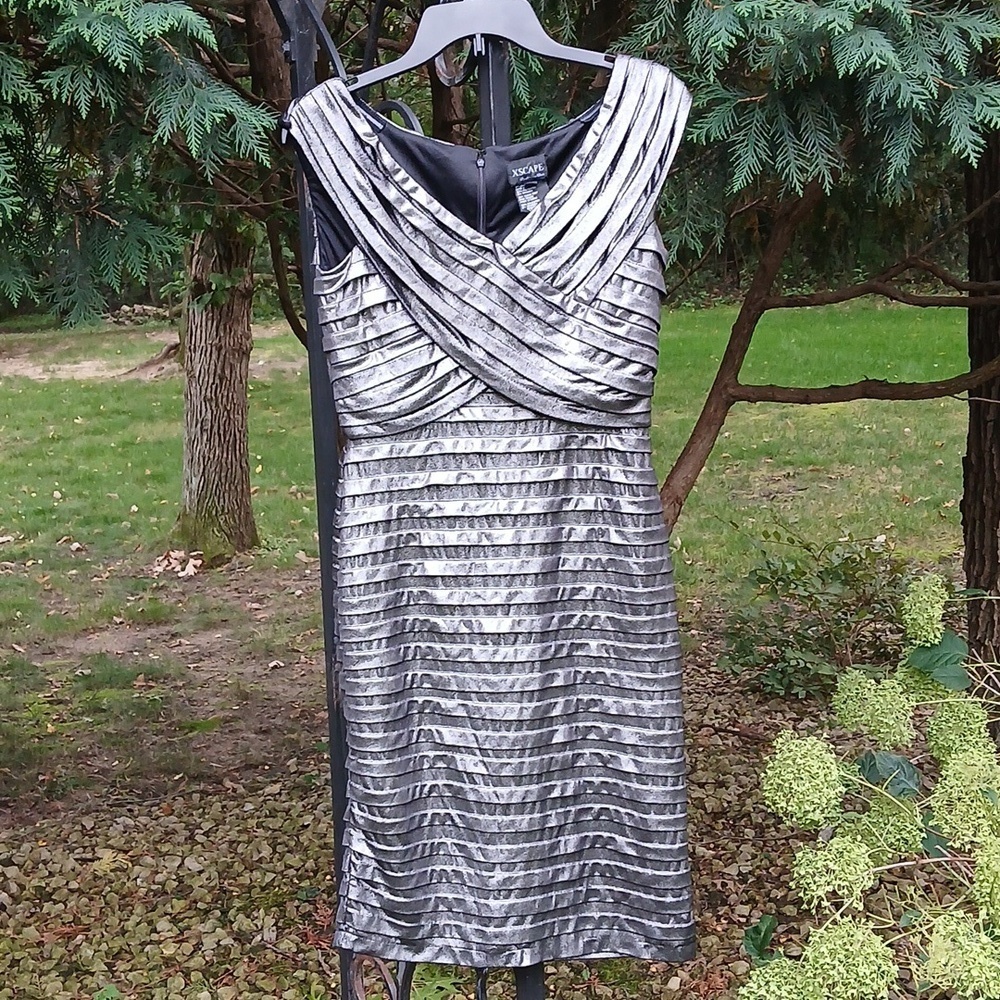 Xscape formal evening wear metallic grey dress size 10 QUIET LUXURY Cruisewear